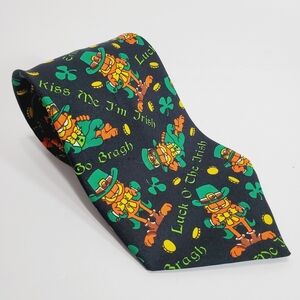 Garfield St. Patrick's Day Theme   Men's Silk NeckTie 60x4"  Bunbury